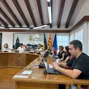 El Ple de Maçanet consolida el nou servei de neteja viària i reforça la prevenció d'incendis forestals